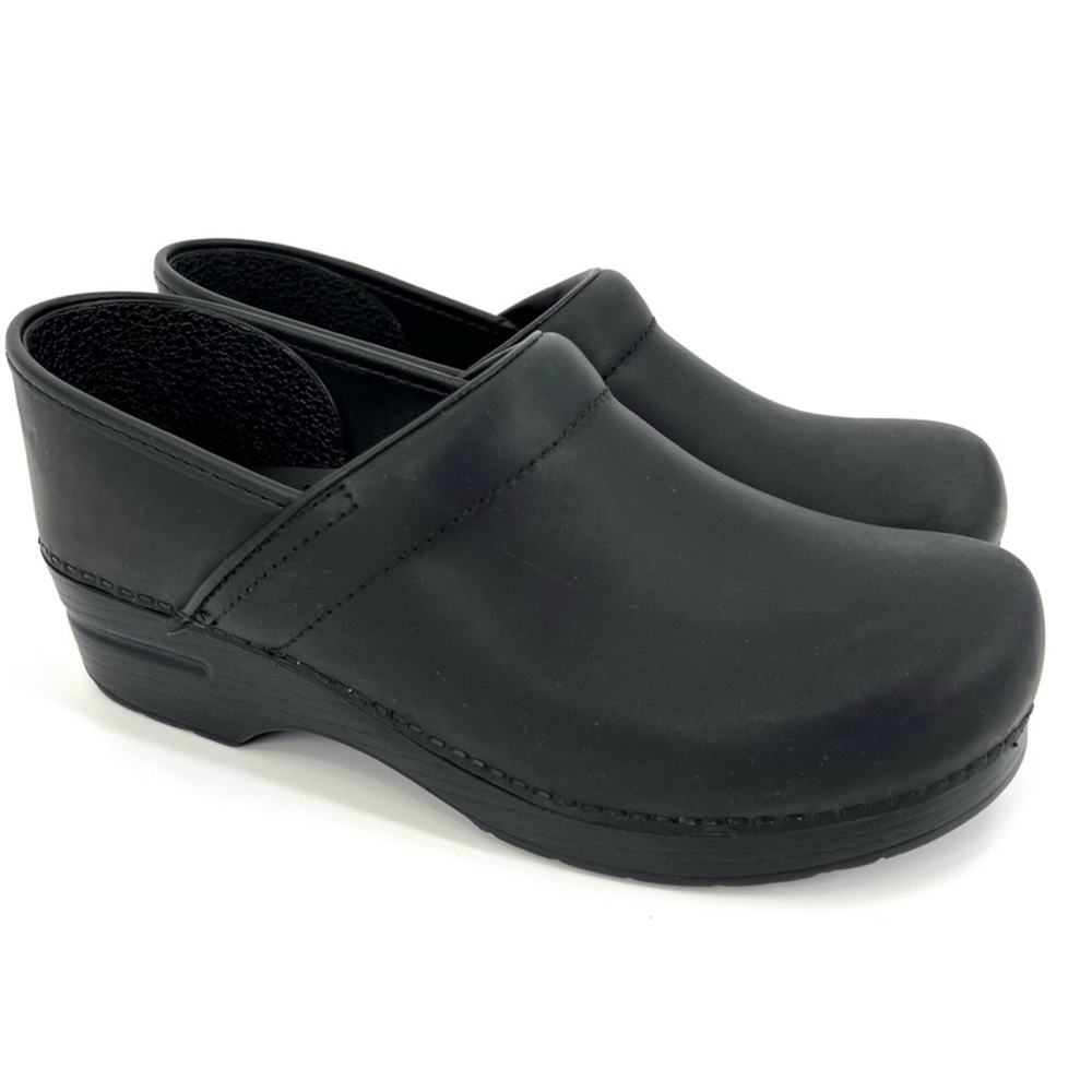 Dansko Professional Oiled Leather Stapled Clogs 41EU 10.5-11 US